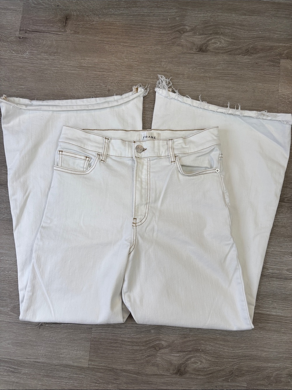 FRAME Le Palazzo Crop White Jeans with Contrast Tan Topstitching Women’s size 29